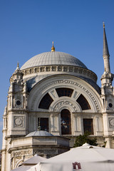 Fototapeta na wymiar Dolmabahçe mosque