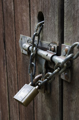 padlock chain and bolt