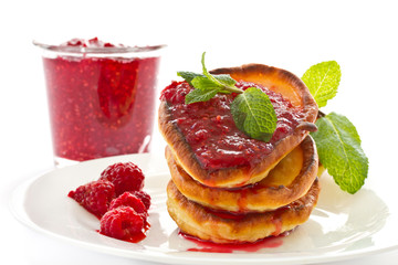 pancakes with raspberries