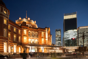 Fototapeta na wymiar Tokyo Station usta Marunouchi