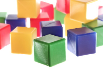 Big green cube is the leader