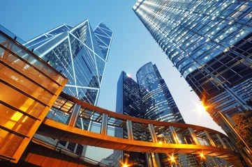 Foto auf Acrylglas Asiatische Orte Moderne Bürogebäude in Hongkong.