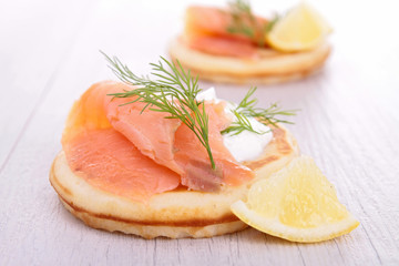 toast with cream and salmon