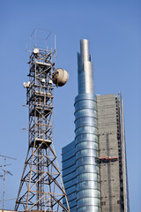 Antenna and Skyscraper