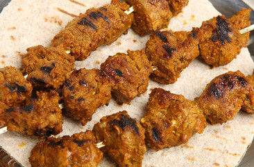 Indian Lamb Tikka with Chapatti Bread