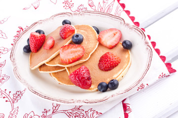 pancakes with fruits