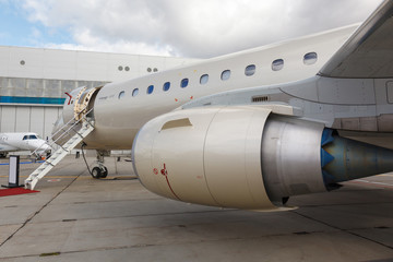 jet engine passenger plane