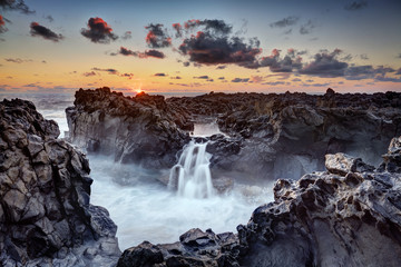 Gouffre de l'Etang-Salé au crépuscule - La Réunion