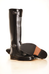 Schwarze Lederstiefel