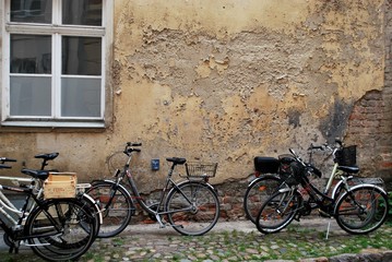 Fototapeta na wymiar Fahrradstellplatz