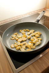 Fried potatoes