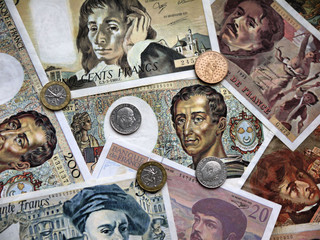 Французские франки.