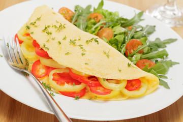 Omelette mit Paprika und Rucola