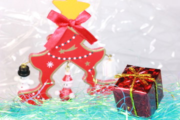 クリスマスプレゼントとクリスマスツリー