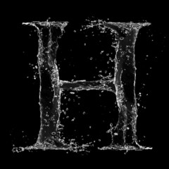 Obraz premium Water splashes letter isolated on black background