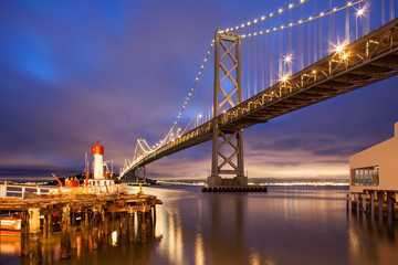 Fototapeta na wymiar Daybreak na Bay Bridge, San Francisco