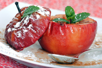 baked red apple dessert with iching sugar and cinnamon