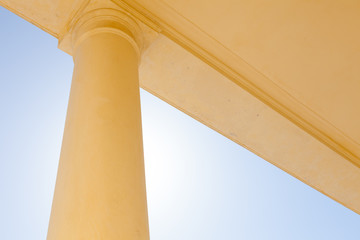 Abstract Simple Column