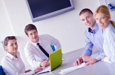 Obraz premium business people in a meeting at office