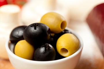 olives in a bowl for cooking