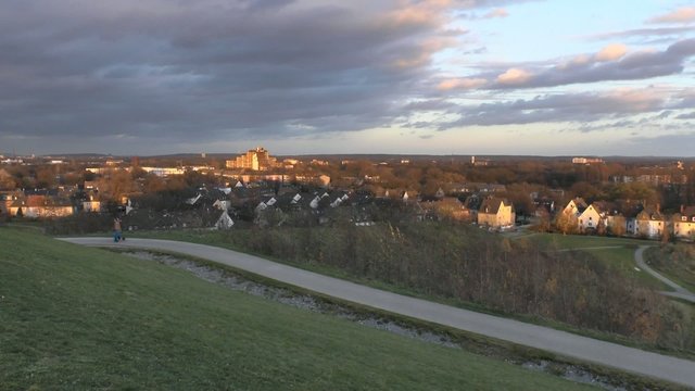 Schwenk &uuml;ber Duisburg