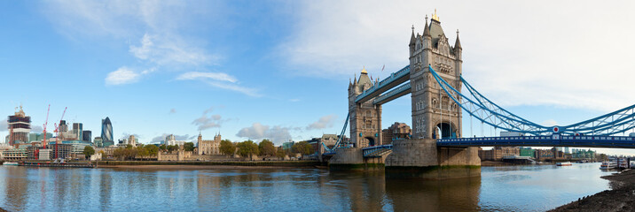 Fototapety  Panorama wieży londyńskiej