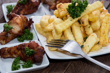Chicken Wings with french fries