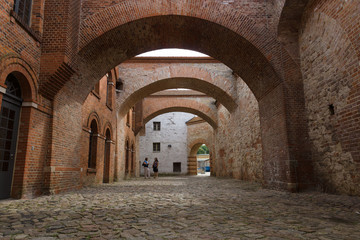 Obraz premium The courtyard of the old fortress.