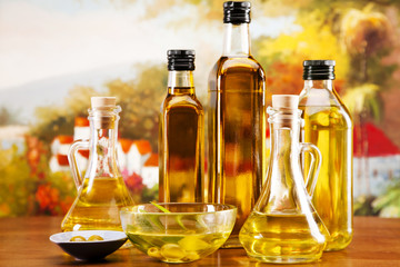 Obraz na płótnie Canvas Olive oil and olives