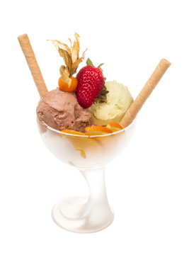 yogurt and chocolate ice cream in a bowl close up