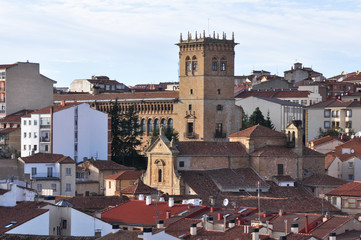 Fototapeta na wymiar Panoramiczny widok z Soria (Hiszpania)
