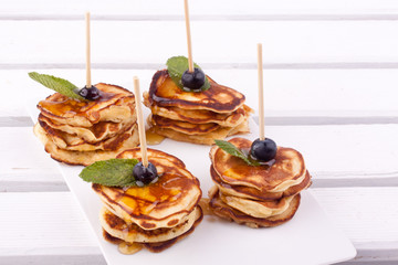 pancakes with blueberry