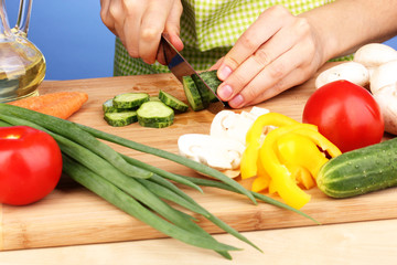 Chopping food ingredients