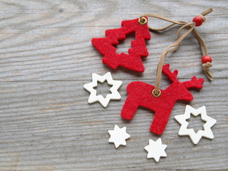 Rentier, Weihnachbaum und Sterne