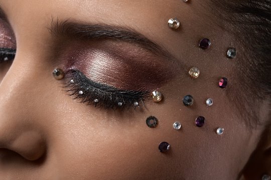 Luxury party makeup