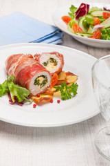chicken breast in parma ham stufed with gorgonzola