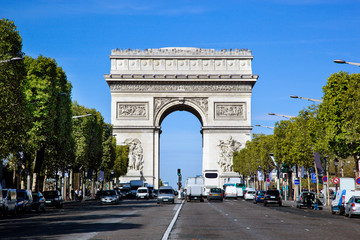 Fototapeta na wymiar Arc de Triomphe, Paryż, Francja.