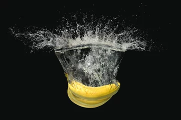Crédence de cuisine en verre imprimé Éclaboussures deau banane