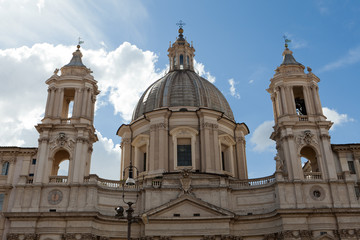 Fototapeta na wymiar St Agnes w agonii na Piazza Navona w Rzymie, Włochy