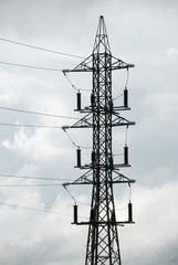 Torre de alta tensi&oacute;n