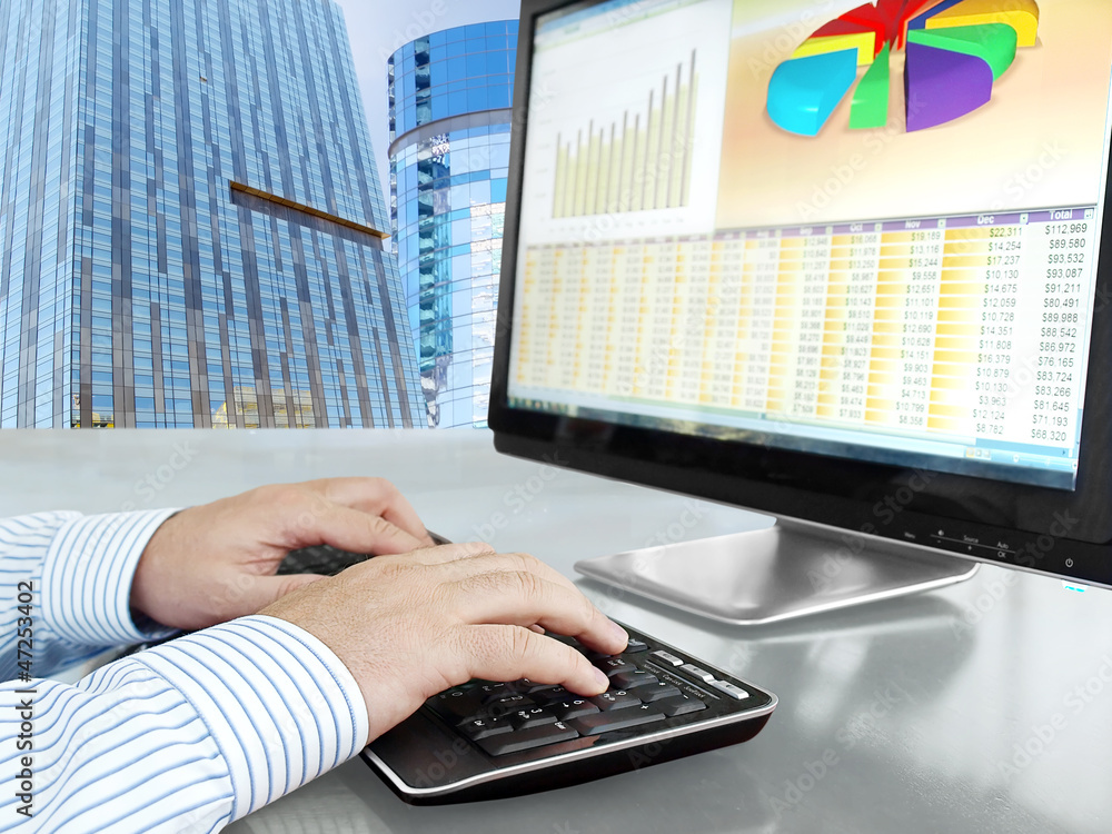 Fototapete Analyzing Data on Computer