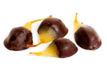 Pere candite al cioccolato fondente