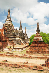 Fototapeta premium Ruined temple in Ayutthaya, Thailand