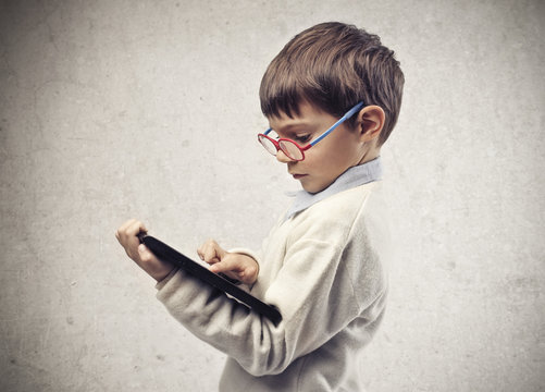 Child with the Tablet