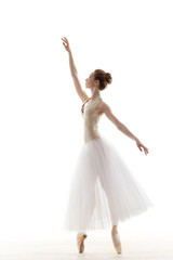 sillhouette of ballerina