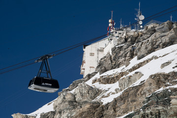 cableway to the Plateau Rosa