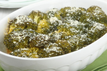 Broccoli baked with cheese