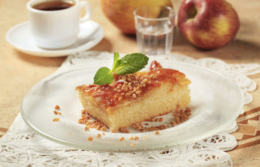 Apple sponge cake