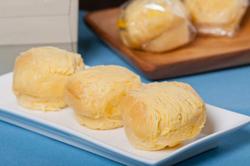 ensaymada or cheese bread