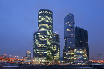 Fototapeta na wymiar New construction in Moscow at night